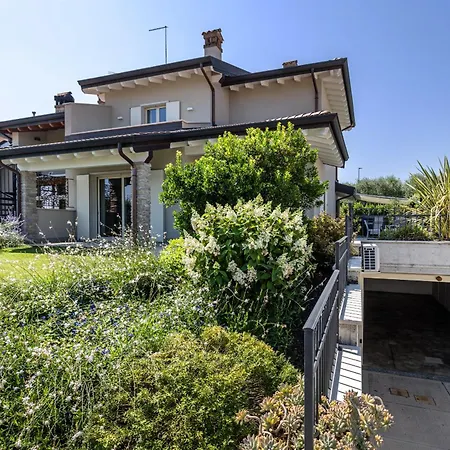 Rita فيلة بسكييرا ديل غاردا