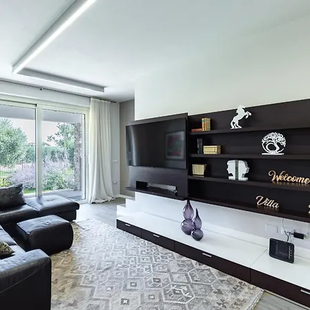 Rita بسكييرا ديل غاردا